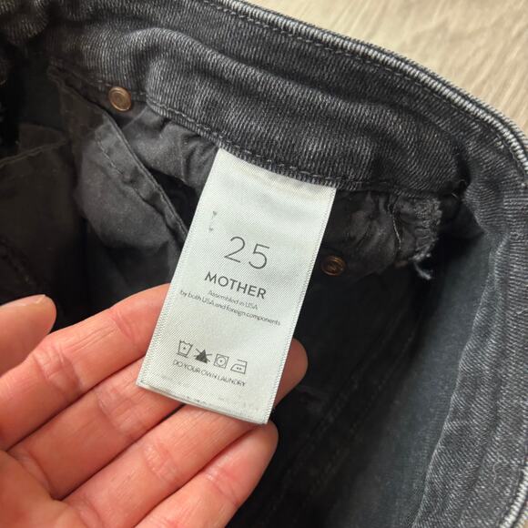 Mother High Waisted Looker Ankle Fray Jeans in Night Hawk Women's 25 - Picture 11 of 13